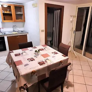 O' Vascio Apartment