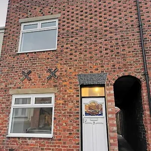 https://grace-cottage-town-centre-close-to-beach.yorkshirehotels.net